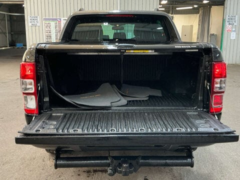 Ford Ranger 3.2 Ranger Wildtrak 4x4 Double Cab TDCi Auto 4WD 5dr 12