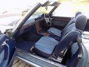 Mercedes-Benz SL Series 280 SL 6