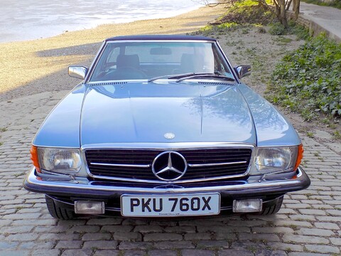 Mercedes-Benz SL Series 280 SL 11