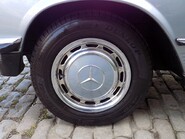 Mercedes-Benz SL Series 280 SL 23