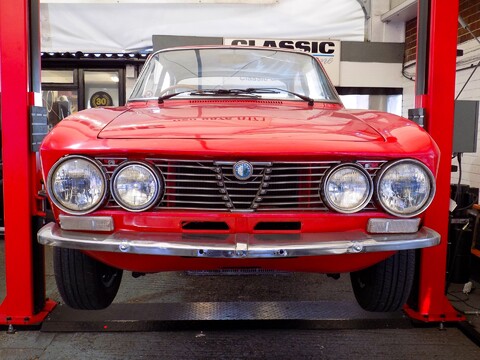 Alfa Romeo GT 2000 GT Veloce 4