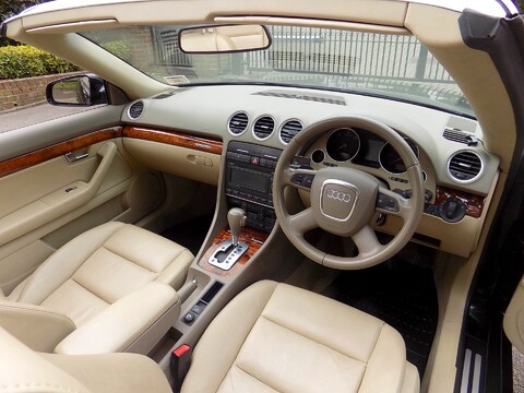 Audi A4 3.0 TDI QUATTRO DPF 7