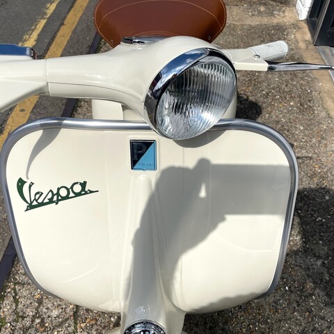 Piaggio Vespa Douglas 125