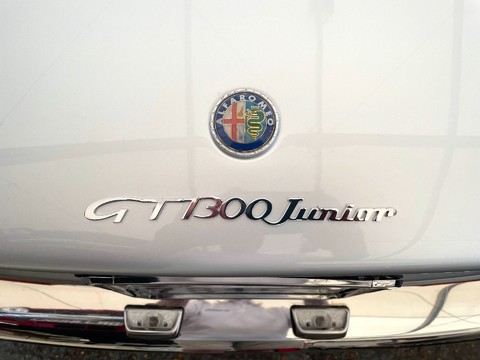 Alfa Romeo Giulia GT 1300 JUNIOR 3