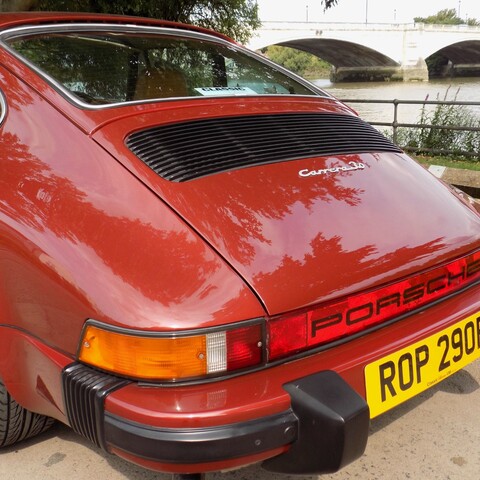 Porsche 911 Carrera 3.0