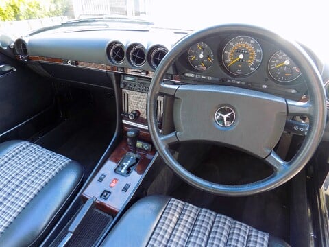 Mercedes-Benz R107 420 SL Sports 4