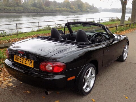 Mazda MX-5 S-VT SPORT 4