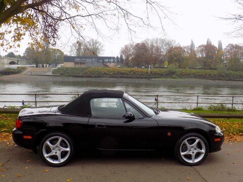 Mazda MX-5 S-VT SPORT 5