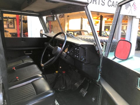 Land Rover 88 Series III 4 CYL 12