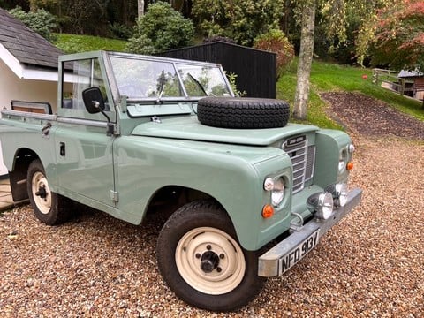 Land Rover 88 Series III 4 CYL 1