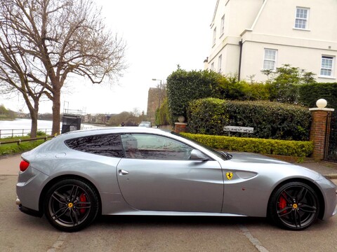Ferrari FF V12 F1 42