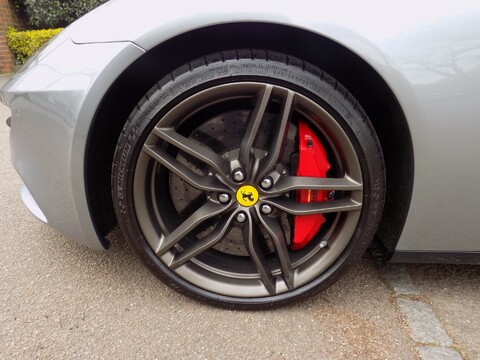 Ferrari FF V12 F1 44
