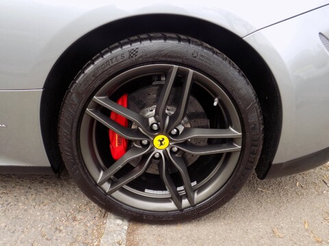 Ferrari FF V12 F1 4