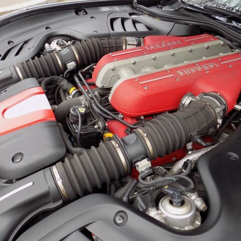 Ferrari FF V12 F1