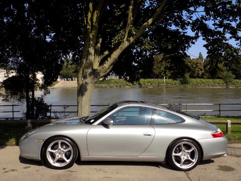 Porsche 911 Carrera 2 6