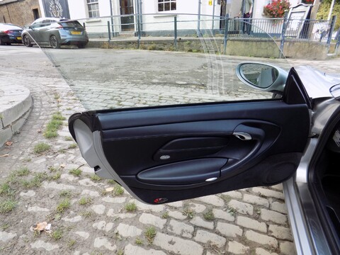 Porsche 911 Carrera 2 15