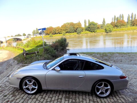 Porsche 911 Carrera 2 33