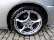 Porsche 911 Carrera 2 39