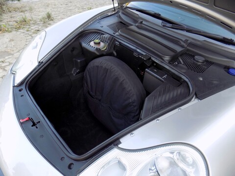 Porsche 911 Carrera 2 41