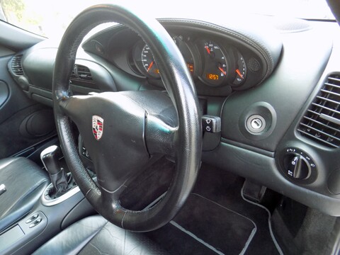 Porsche 911 Carrera 2 46