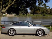Porsche 911 Carrera 2 56