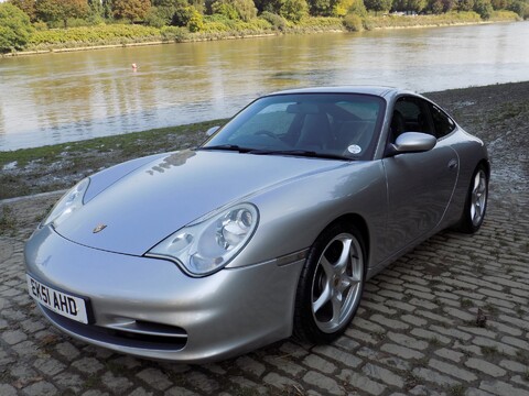 Porsche 911 Carrera 2 58