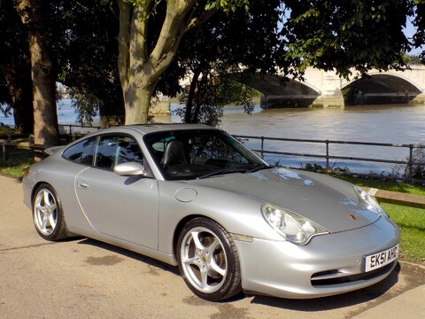 Porsche 911 Carrera 2 61