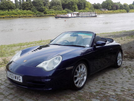 Porsche 911 CARRERA 2 CONVERTIBLE