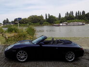 Porsche 911 CARRERA 2 CONVERTIBLE 17