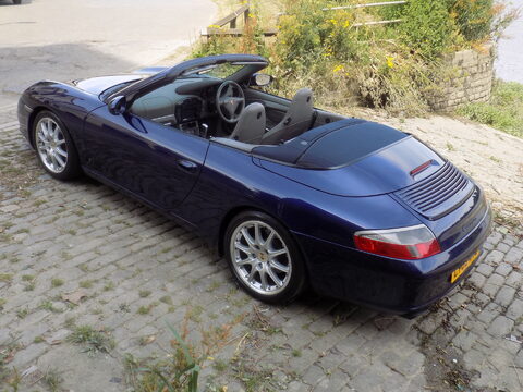 Porsche 911 CARRERA 2 CONVERTIBLE 2