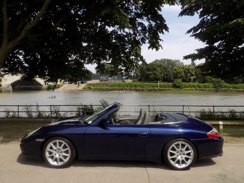 Porsche 911 CARRERA 2 CONVERTIBLE 42