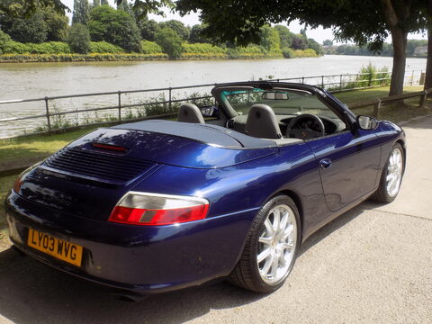 Porsche 911 CARRERA 2 CONVERTIBLE 45
