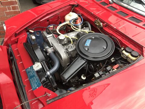 Fiat 124 Spider CS 1800 9