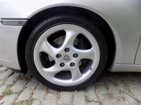 Porsche 911 CARRERA 3.4 TIPTRONIC S 52