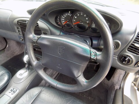 Porsche 911 CARRERA 3.4 TIPTRONIC S 59
