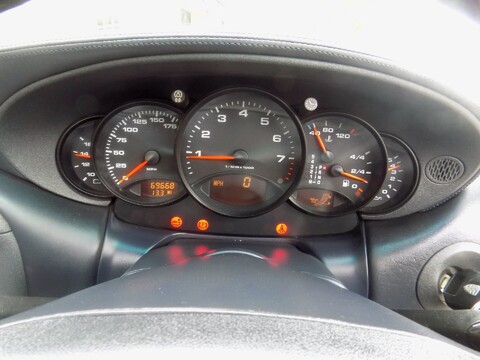 Porsche 911 CARRERA 3.4 TIPTRONIC S 61
