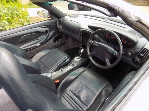Porsche 911 CARRERA 3.4 TIPTRONIC S 64