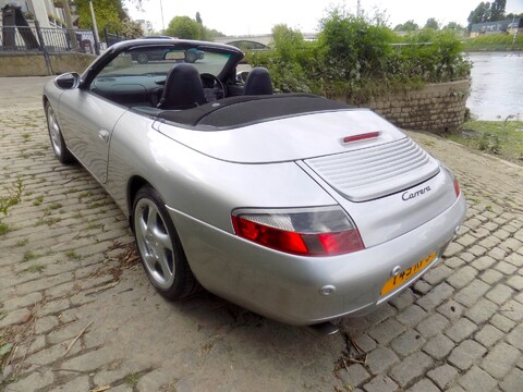 Porsche 911 CARRERA 3.4 TIPTRONIC S 66