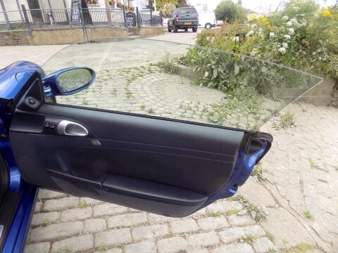 Porsche Cayman 24V 24