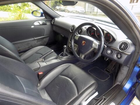Porsche Cayman 24V 41