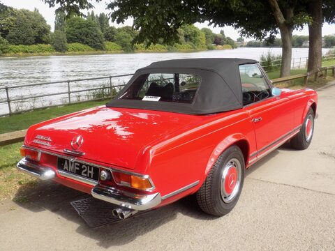 Mercedes-Benz SL Series 280 SL Pagoda Sports 10