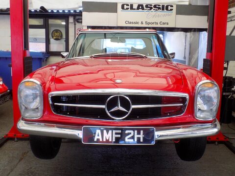 Mercedes-Benz SL Series 280 SL Pagoda Sports 34