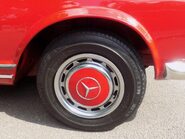 Mercedes-Benz SL Series 280 SL Pagoda Sports 51