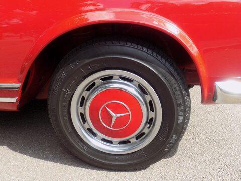 Mercedes-Benz SL Series 280 SL Pagoda Sports 51