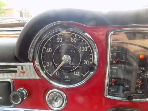 Mercedes-Benz SL Series 280 SL Pagoda Sports 56