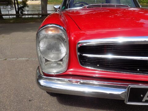 Mercedes-Benz SL Series 280 SL Pagoda Sports 62