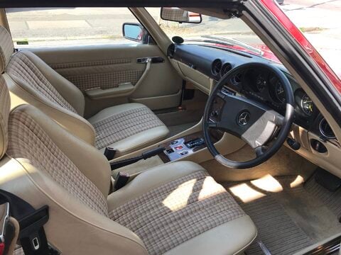 Mercedes-Benz SL Series 300 SL Sports 6