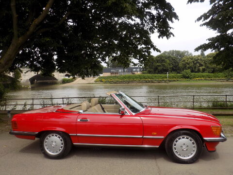 Mercedes-Benz SL Series 300 SL Sports 7