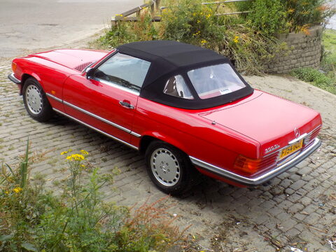 Mercedes-Benz SL Series 300 SL Sports 12