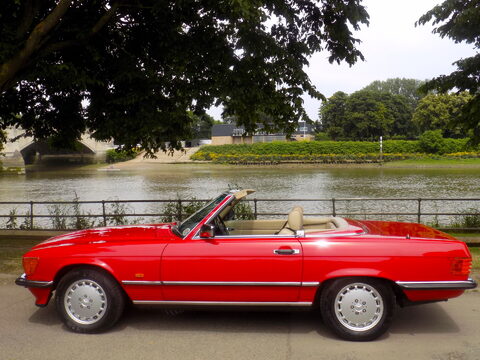Mercedes-Benz SL Series 300 SL Sports 41